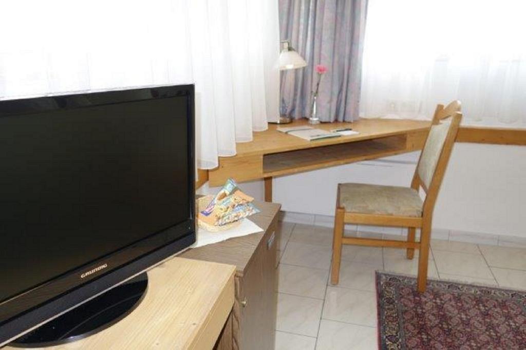 Eichenhof Hotel Gbr آيسلينغن المظهر الخارجي الصورة